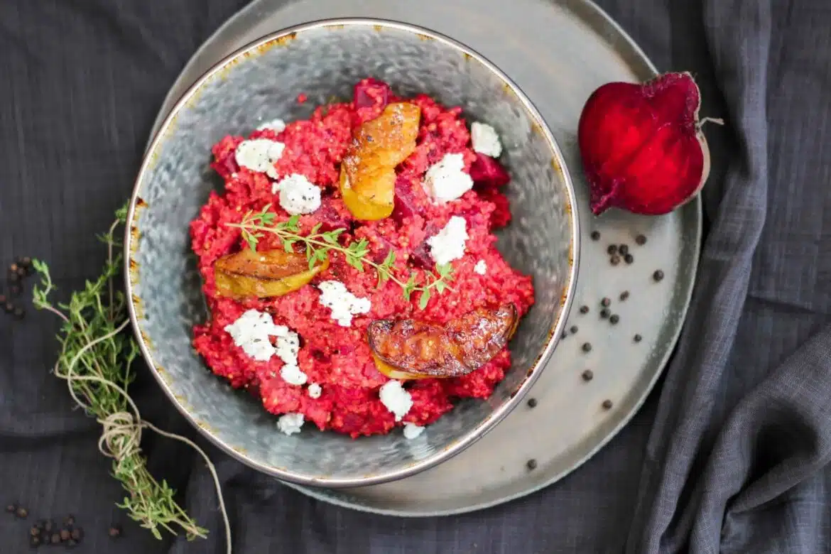 Millet risotto with beetroot and goat's cheese