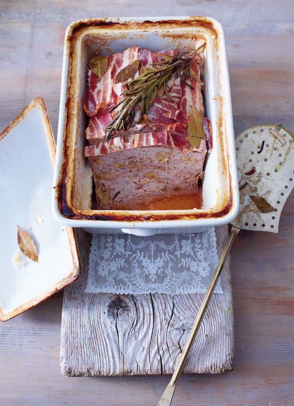 Meat terrine with walnuts